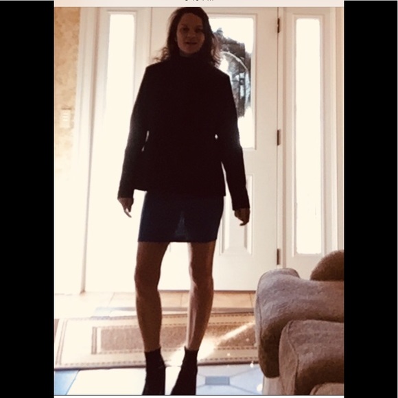 Meet your Posher, Elaine - Picture 6 of 6